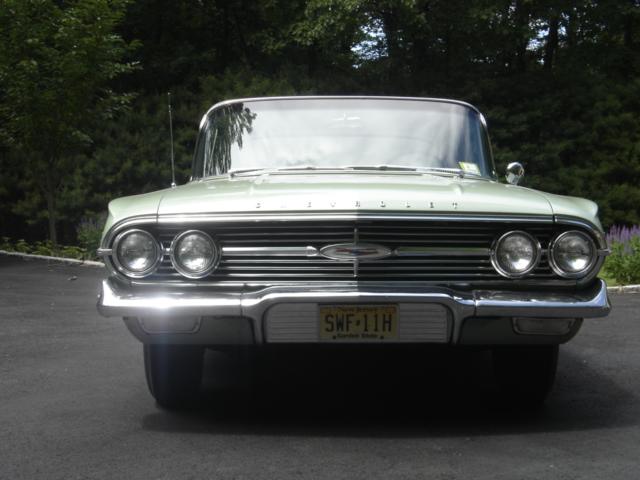 1960 impala 4dr sedan grn 13.JPG